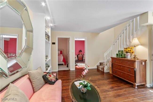 Building Photo - 1313 Solana Rd