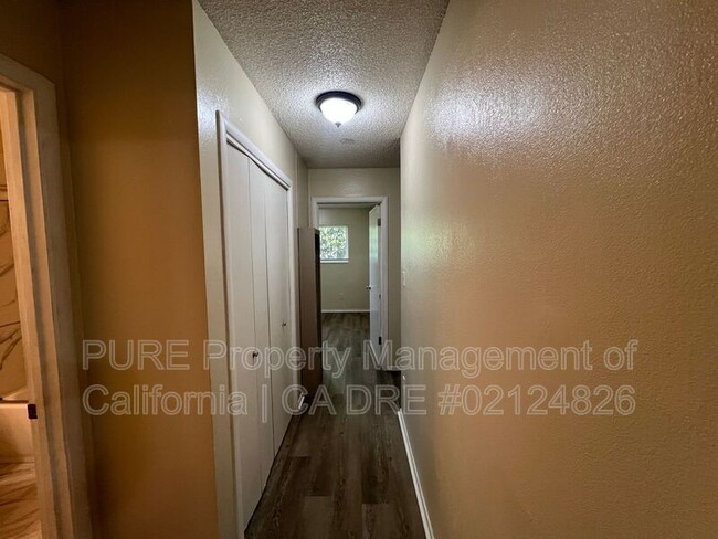 Building Photo - 1240 Eunice Ct
