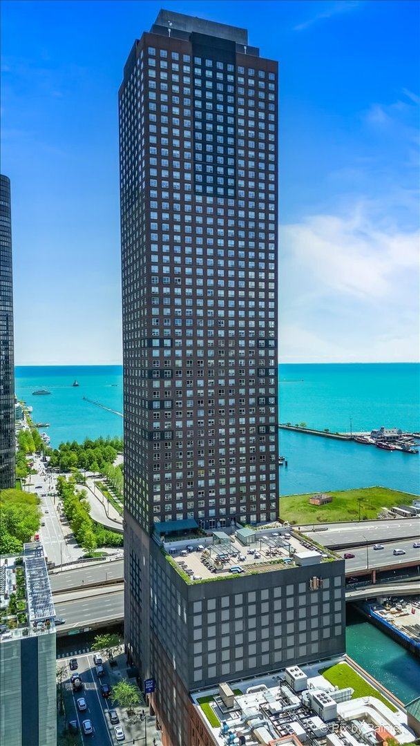 Building Photo - 474 N Lake Shore Dr