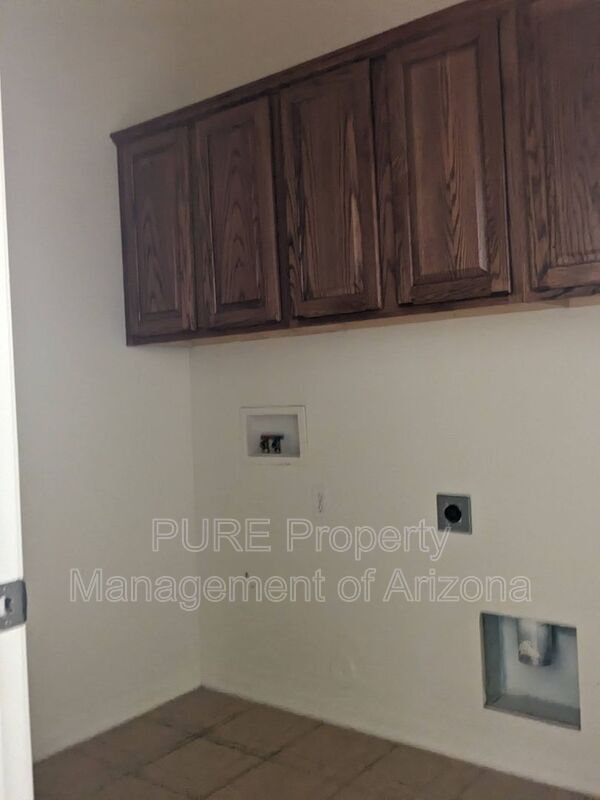 Building Photo - 1457 W Flamingo Dr
