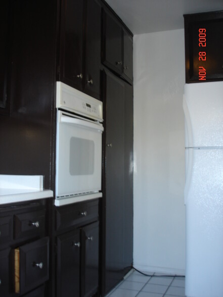 Building Photo - 918 3rd St