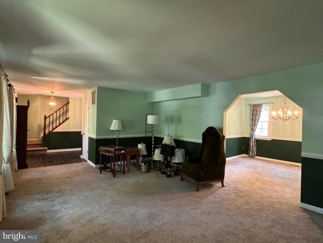 Building Photo - 2026 Admiral Dr