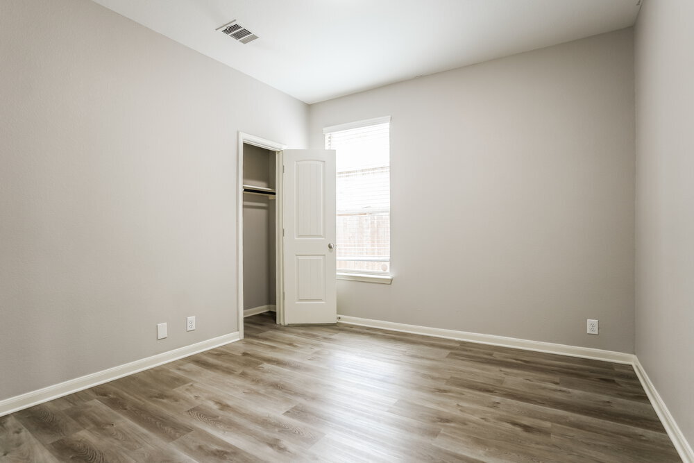 Building Photo - 1303 Sunny Meadows Loop