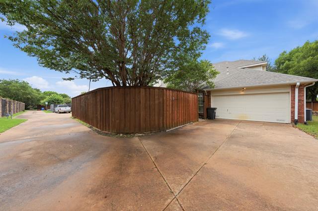 Building Photo - 101 Fontana Ct