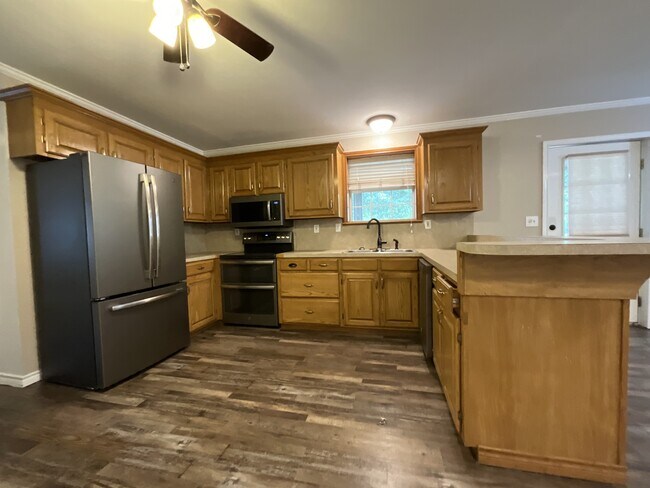 Building Photo - 403 Vz County Rd 3613