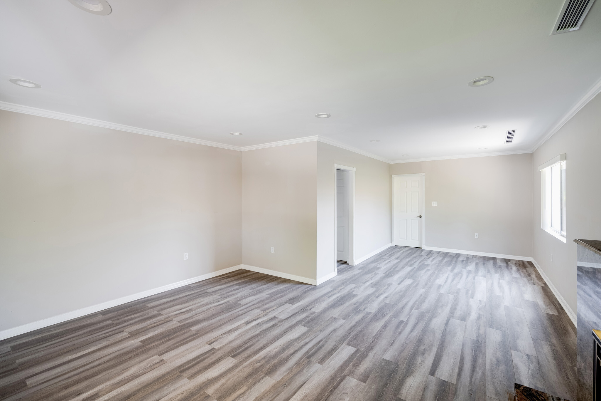 Building Photo - 1214 Ruberta Ave