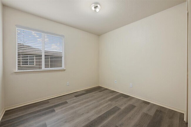 Building Photo - 14412 Lewis Carroll Ln