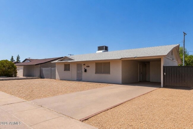 Building Photo - 4212 W Vista Ave
