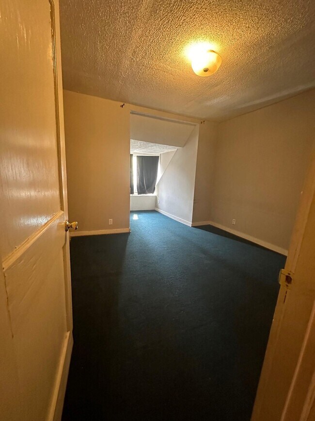 Bedroom - 1015 3rd Ave S