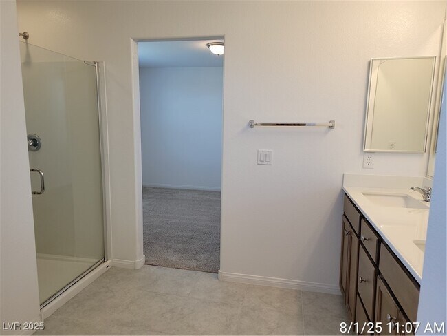 Building Photo - 420 Desert Cadence St