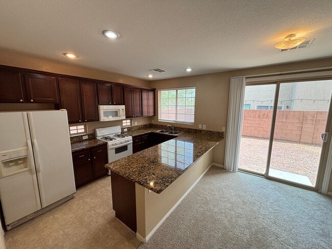 Building Photo - Elegant 3Bed/3Bath Home with Loft in the P...