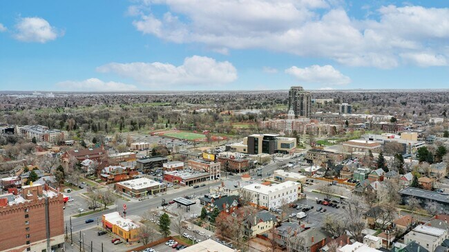 Building Photo - 1355 N Gaylord St