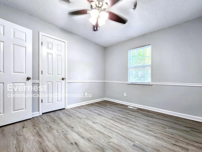 Building Photo - 80 Remington Ln