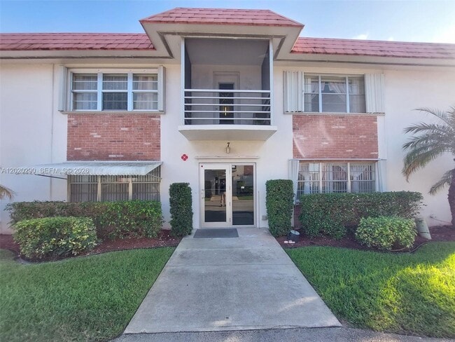 Building Photo - 3550 NW 8th Ave
