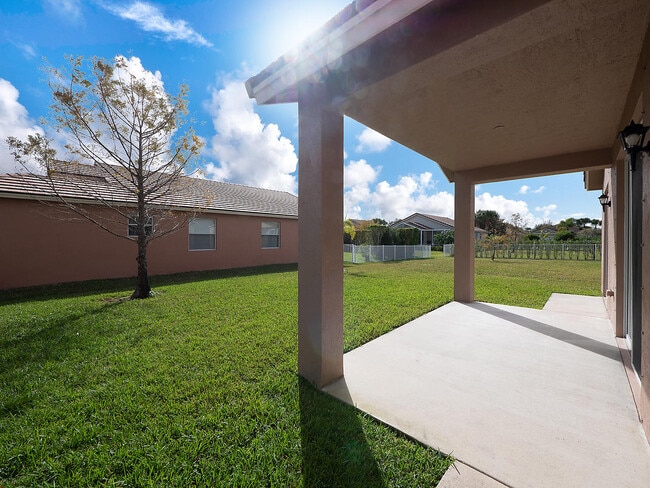 Building Photo - 9563 SW Flowermound Cir