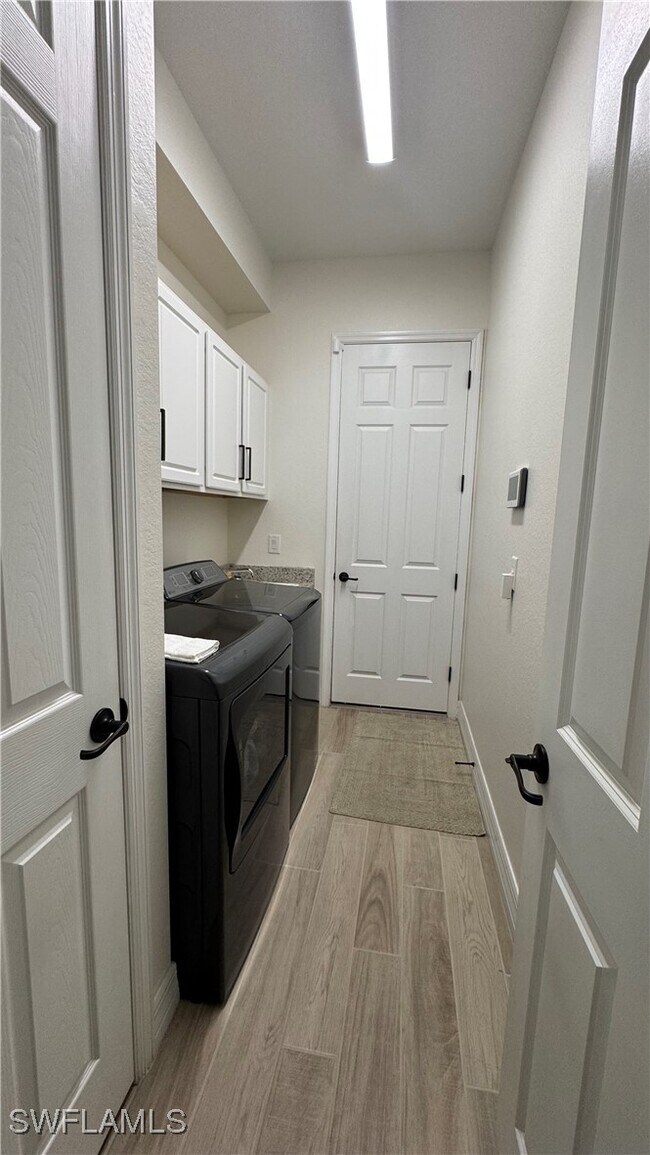 Building Photo - 28004 Kerry Ct