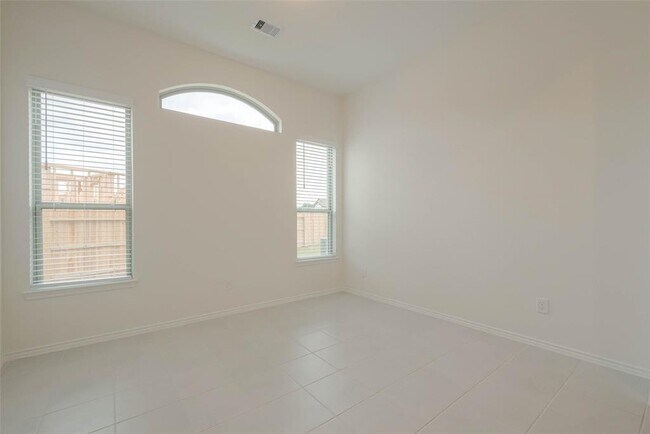 Building Photo - 1343 Vinter Mdws Ln