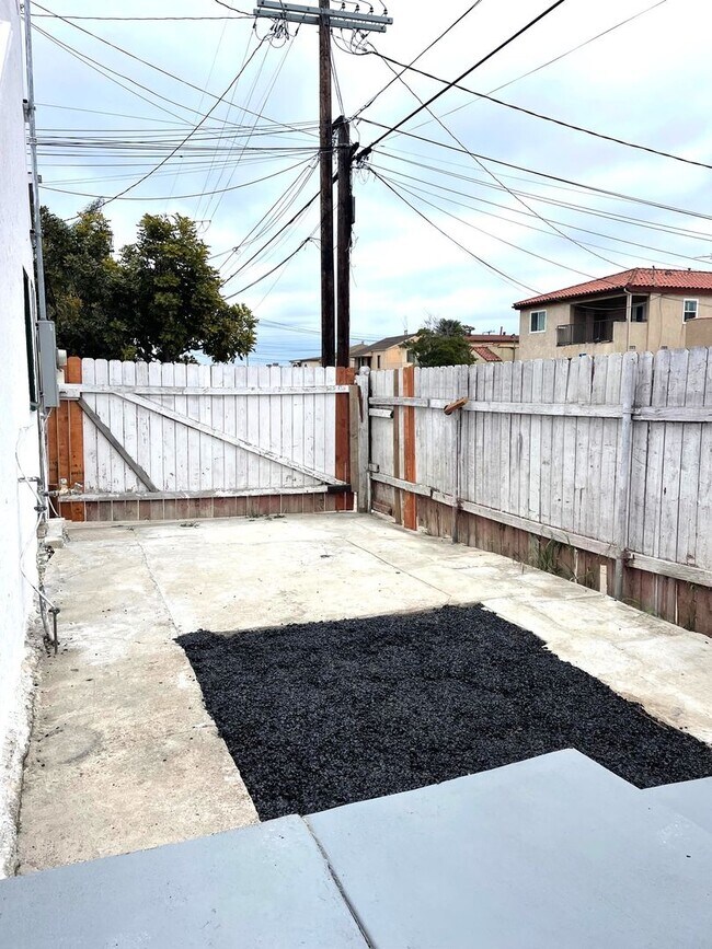 Building Photo - 467