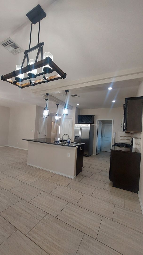 Building Photo - Backyard Oasis!!!  Beautiful 4 bedroom 2.5 bathroom 2 story home on corner lot!