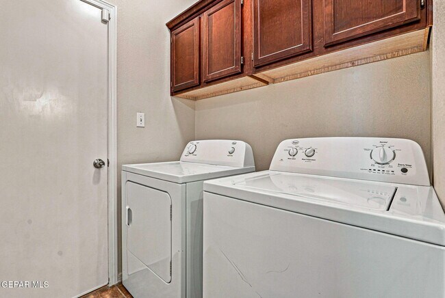 Building Photo - 4769 Joseph Rodriguez Dr