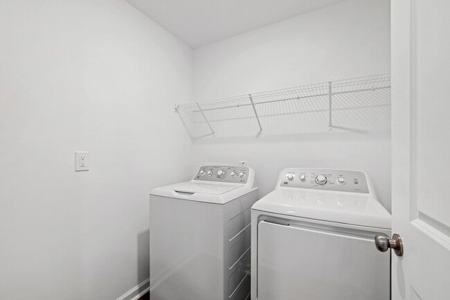 Building Photo - Newly Built: Bright 3-Bedroom Townhome wit...