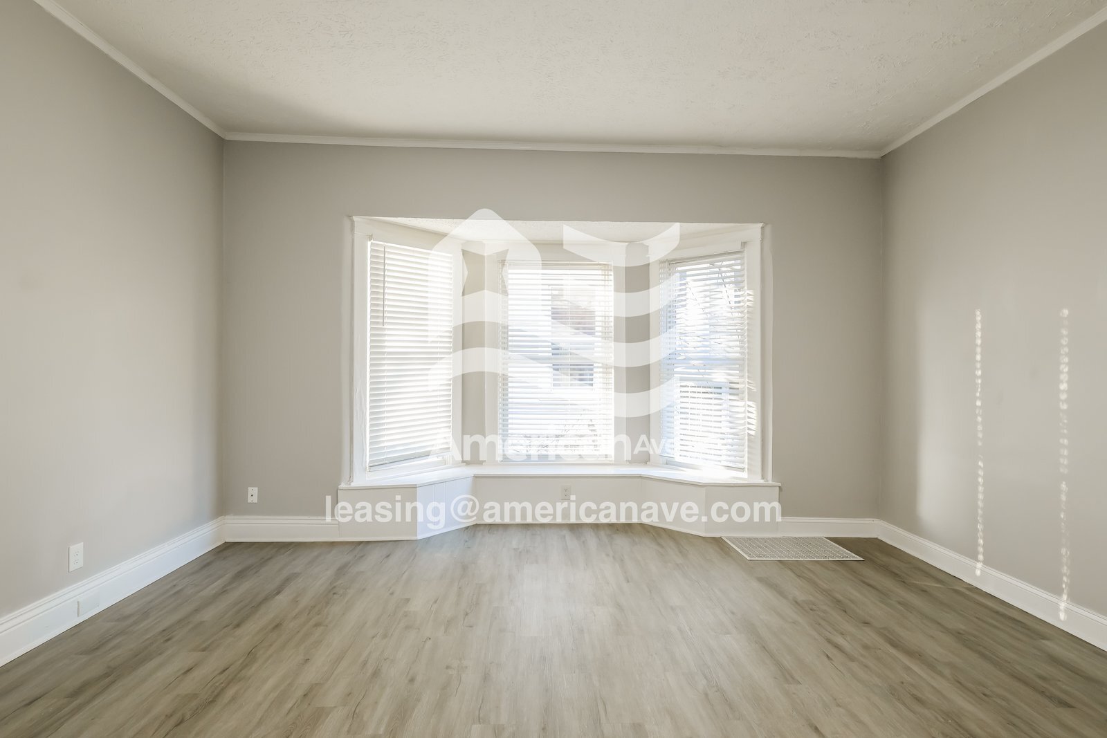 Building Photo - 663 S 38th St