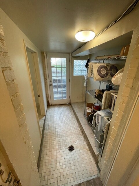 Building Photo - 2743 4th St NE