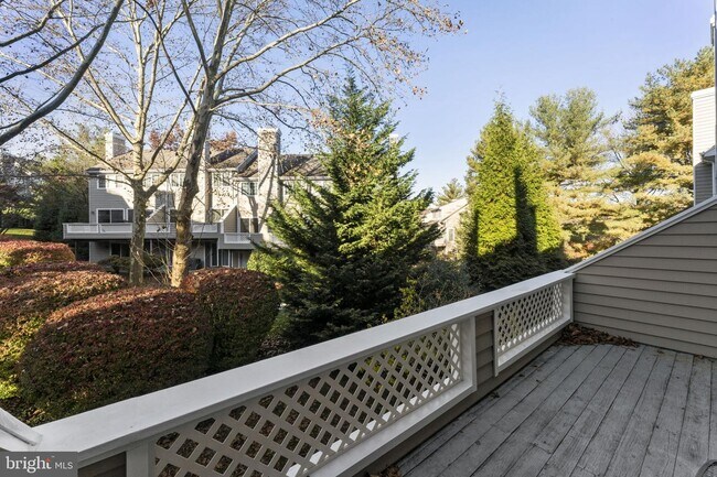 Building Photo - 56 Cabot Dr