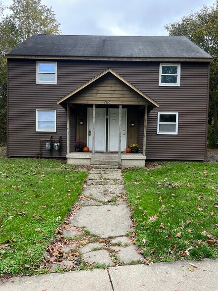 Building Photo - 260 Allen St