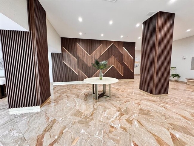 Building Photo - 1370 S Ocean Blvd