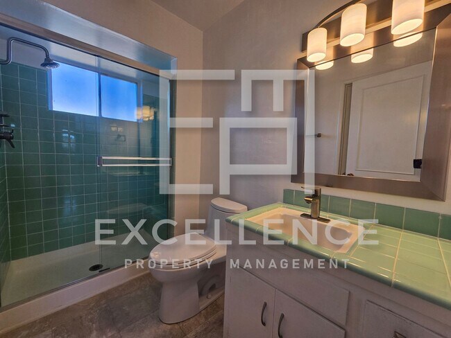 Building Photo - 2 Story 4/2 + Office, Hwf, Pets Negotiable...