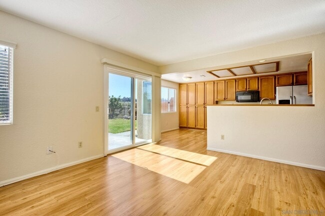 Building Photo - 14718 Carmel Ridge Rd
