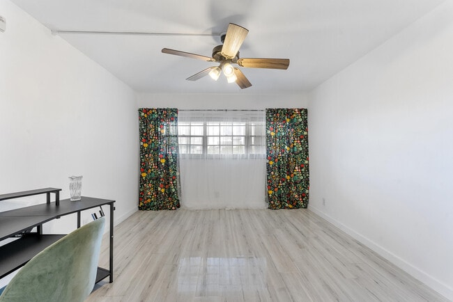 Building Photo - 3001 S Course Dr