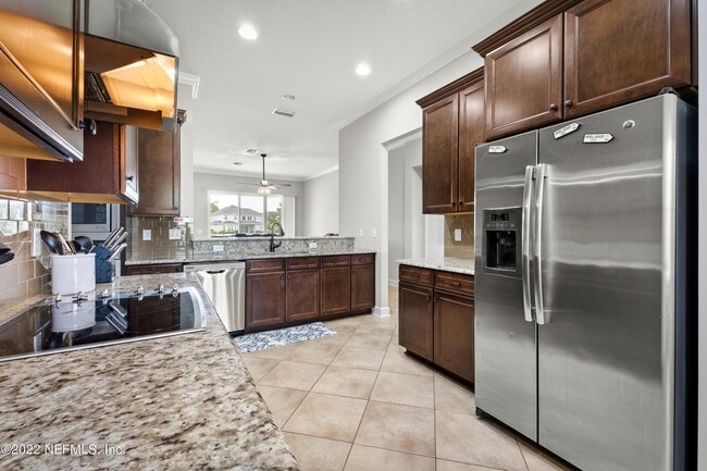 Building Photo - 1042 Southern Hills Dr