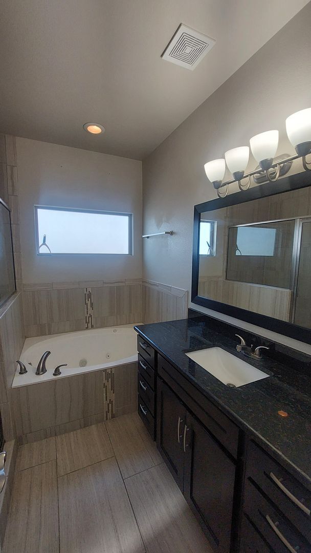 Building Photo - Backyard Oasis!!!  Beautiful 4 bedroom 2.5 bathroom 2 story home on corner lot!