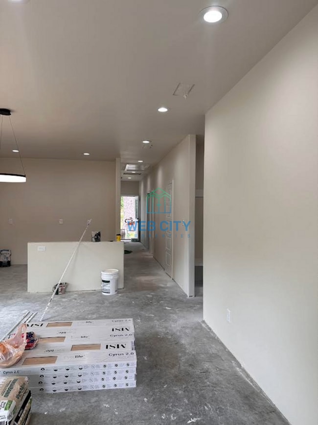 Building Photo - 4718 Zealand St