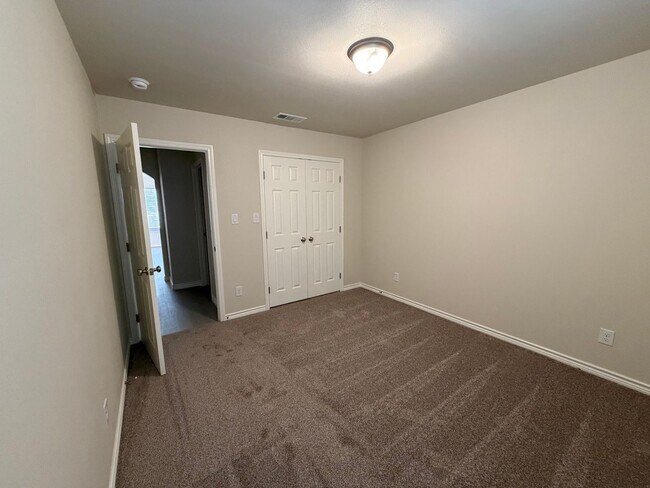 Building Photo - Brand New Construction in Midland!