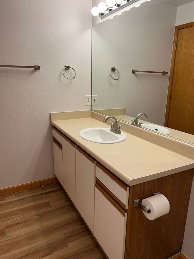 Building Photo - 4244 Wintergreen Cir