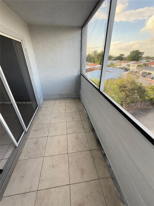 Building Photo - 7105 W 13th Ave