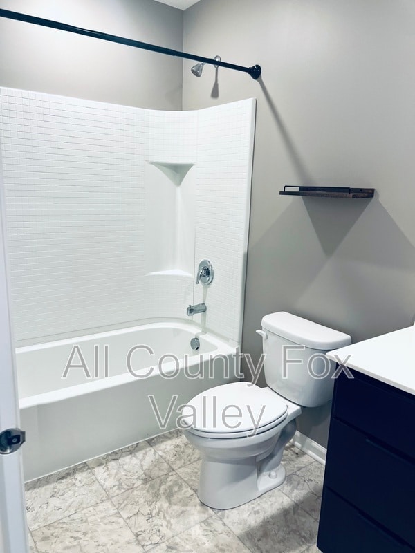 Building Photo - 844 Briar Gln Ct