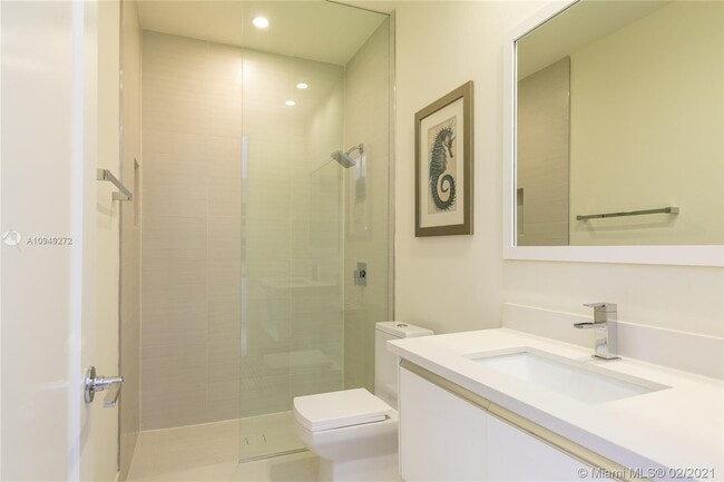 Building Photo - 6611 NW 105th Pl