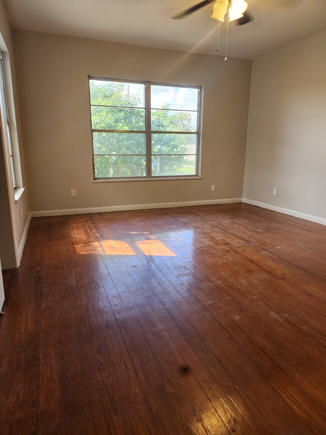 Main Bedroom - 801 N 8th Ave