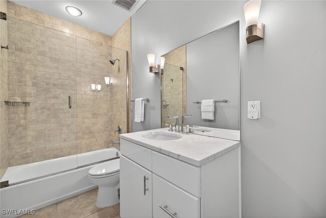 Building Photo - 740 5th Ave N