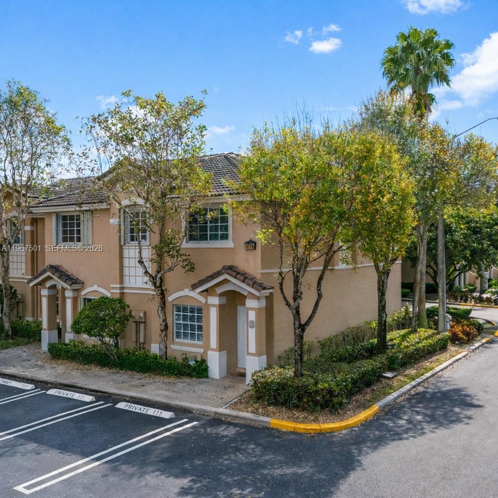 Building Photo - 5725 NW 114th Path