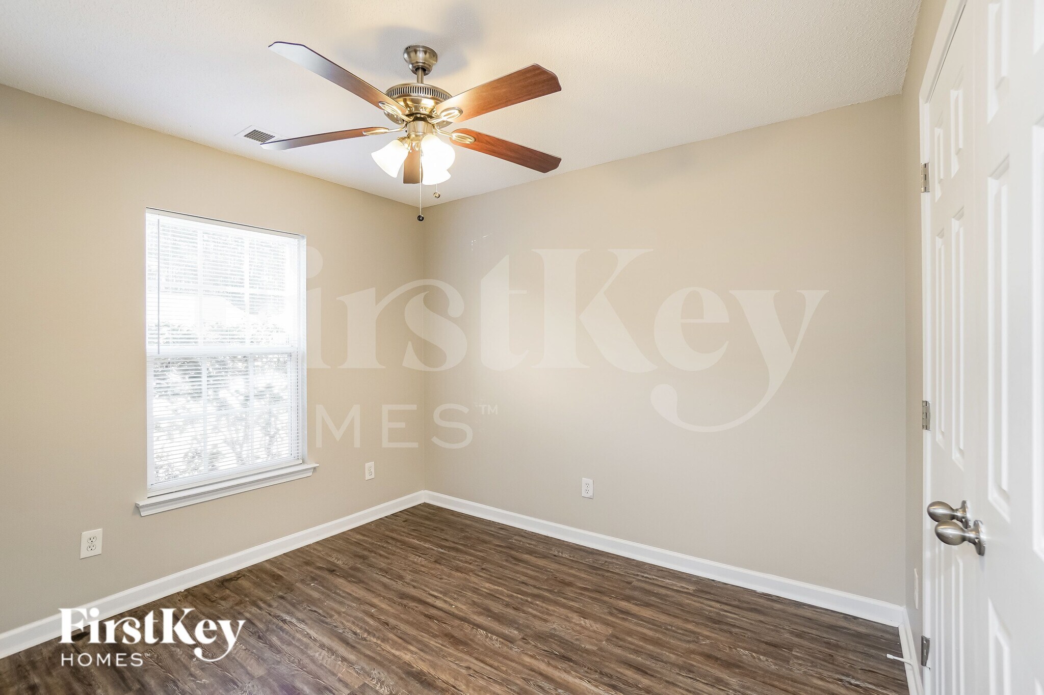 Building Photo - 120 Pointer Dr