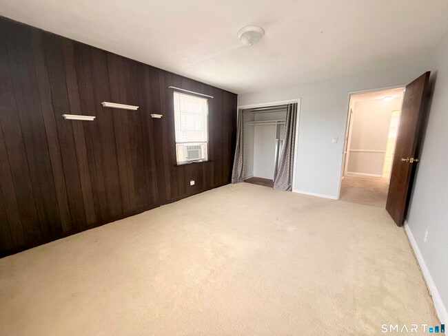 Building Photo - 23 Revere Dr