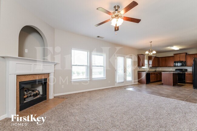 Building Photo - 2045 Kensington Ct