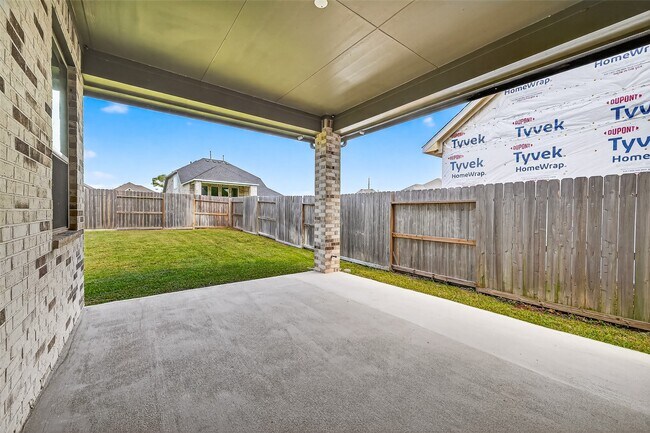 Building Photo - 10727 River Walk Dr