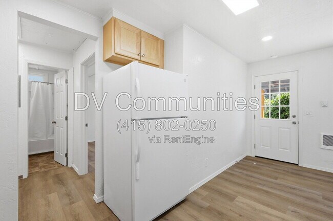 Building Photo - 47793 Harris St