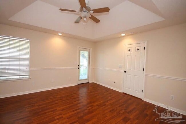 Building Photo - 3287 Deer Ridge Rd